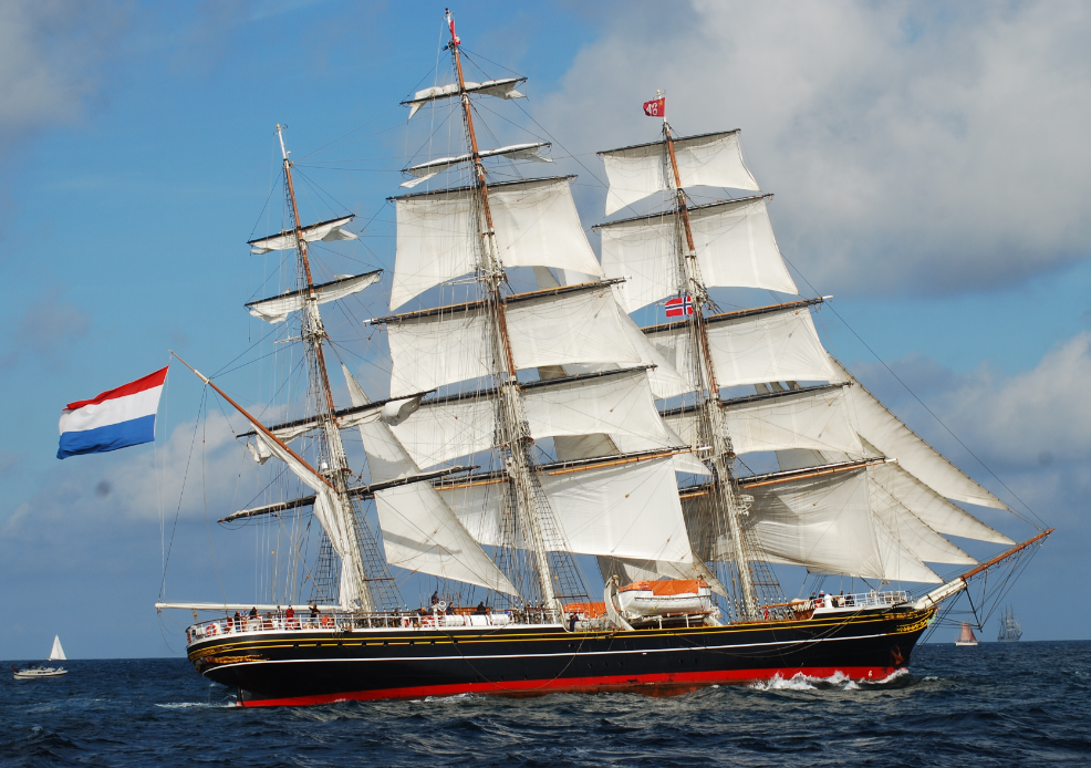 海军破浪号风帆训练舰设计母型小考