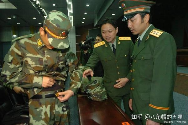 “少校”副团、“中校”正团,还有这种军衔级别吗? - 知乎