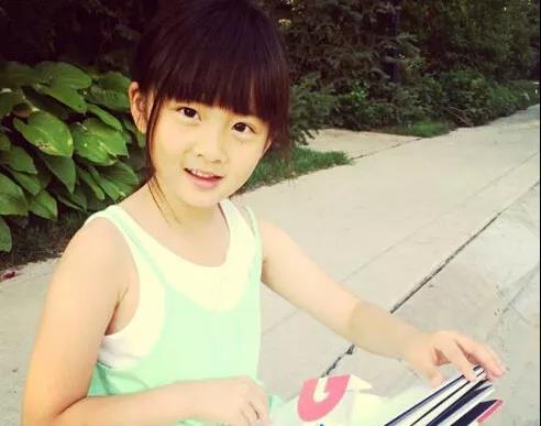 你的小欣妹妹早期视频 v2-f1d2c195e948cffc676565e5e80aae24_1440w.jpg?source=172ae18b