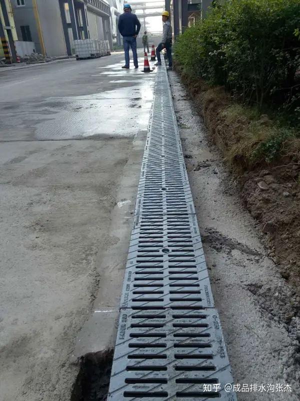 厂区道路排水沟施工具体该怎么做,有哪些细节?