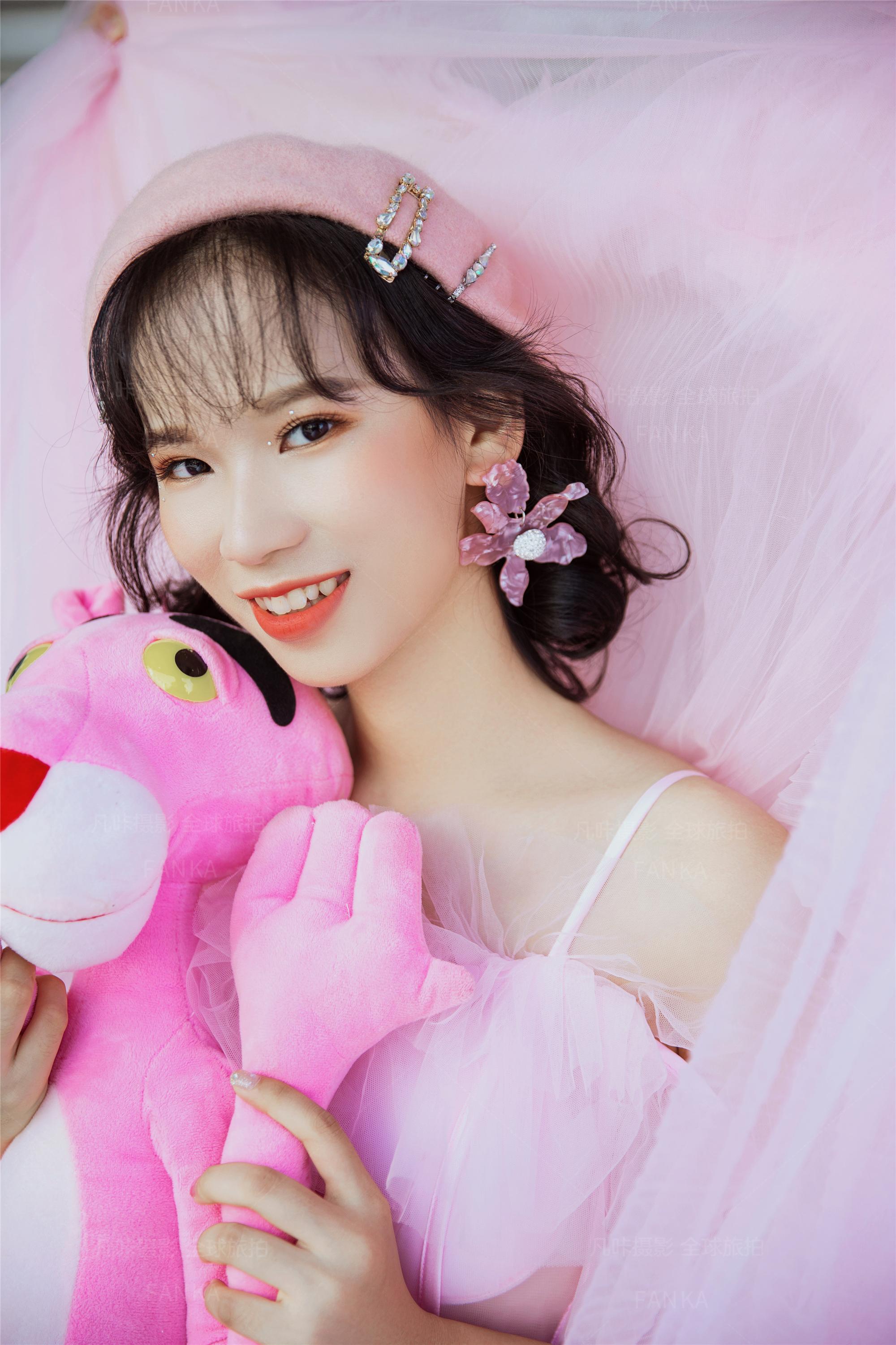 三亚蜜月旅拍婚纱摄影技巧安利你如何避开千篇一律婚纱照的摆拍风格