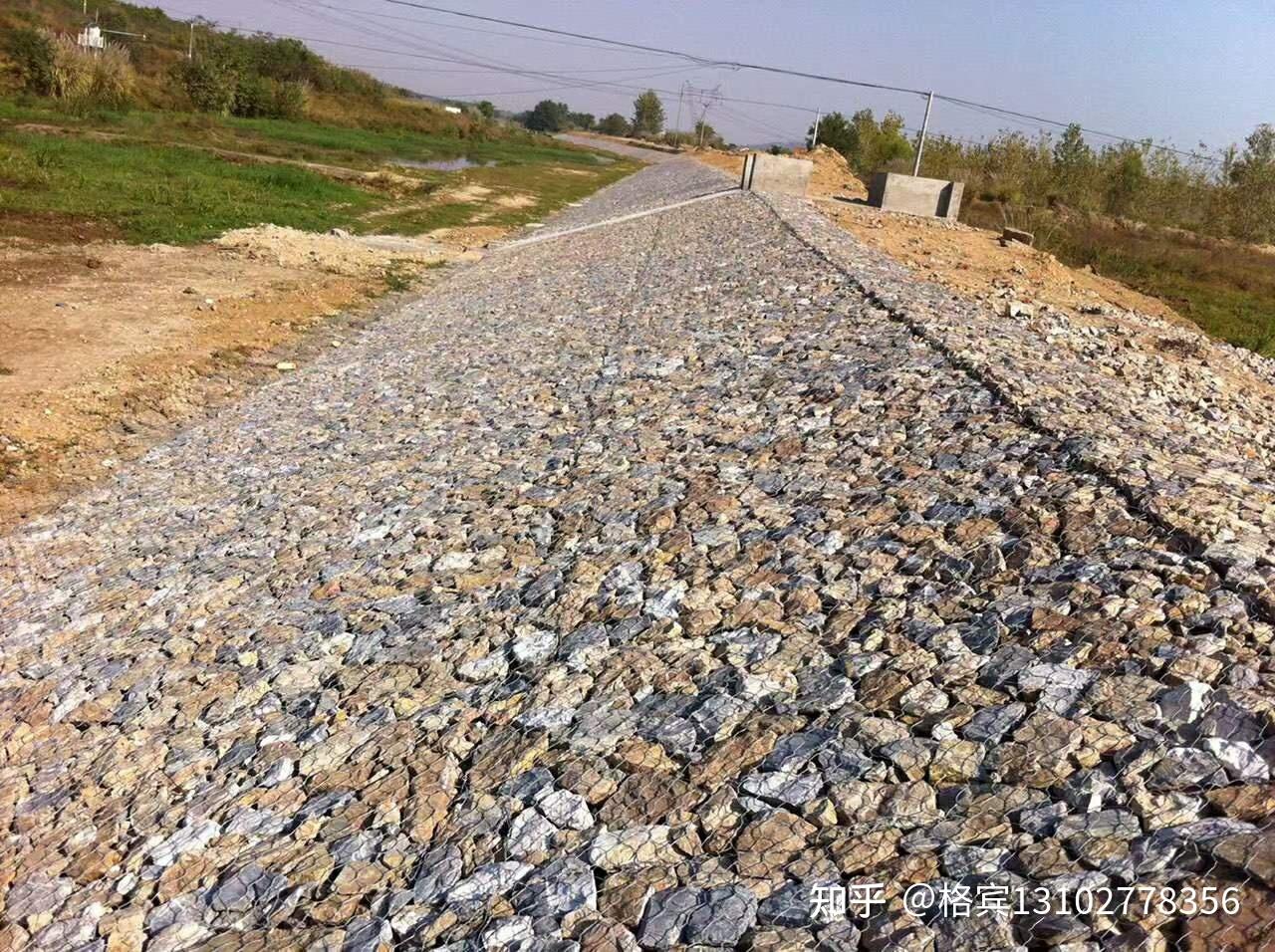 支挡(冲刷)防护格宾网护岸的结构