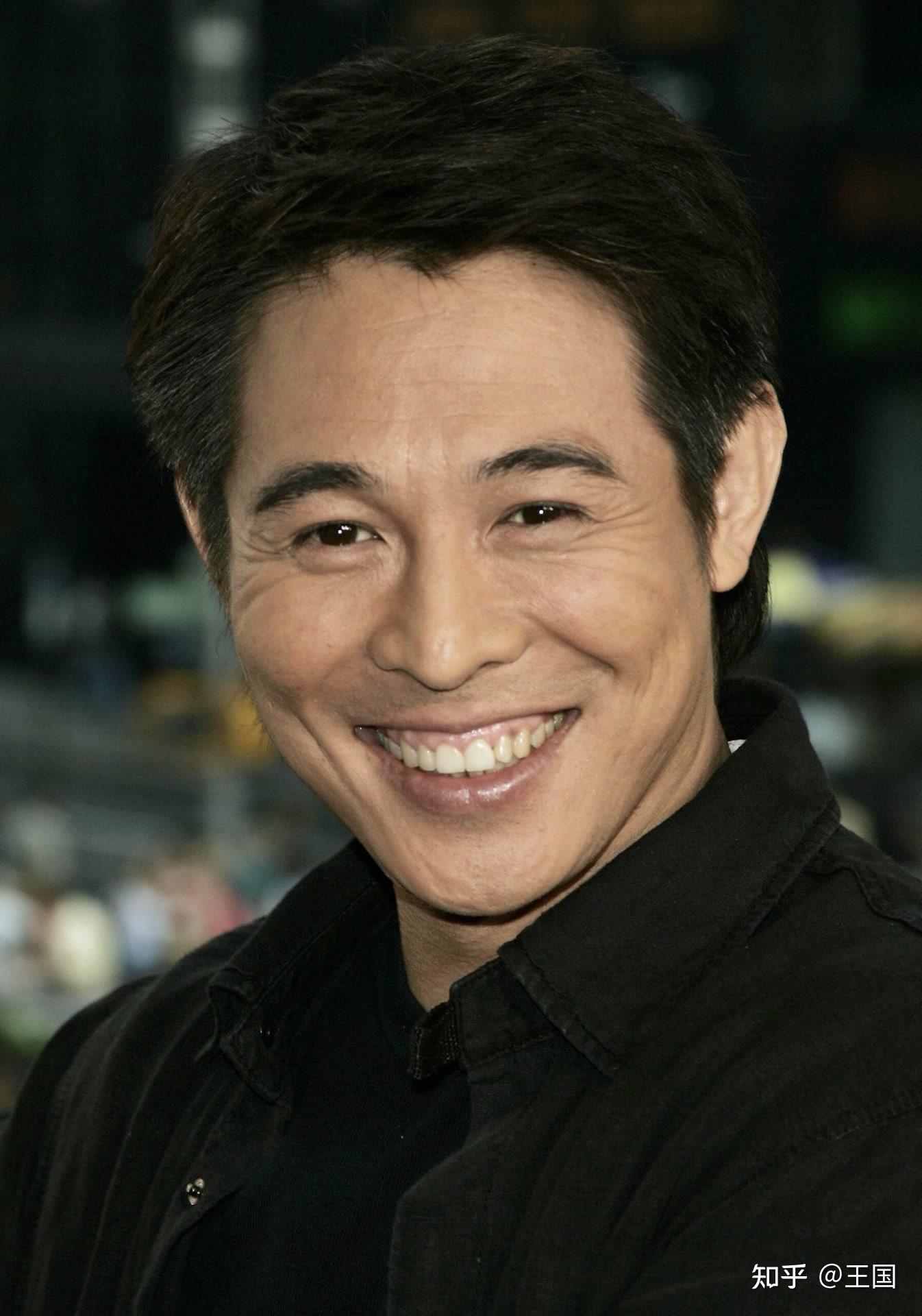 改了国籍的8位著名明星李连杰张铁林在列