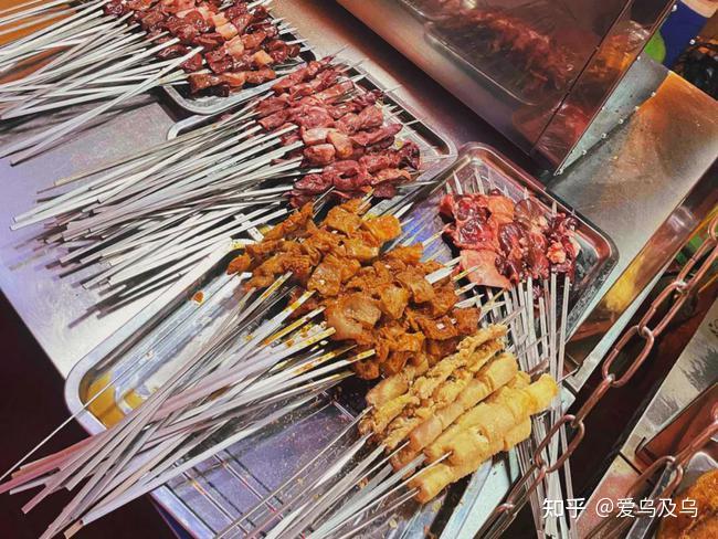 浩源御邸世家夜市水磨沟区会展东街2800号没有什么烦恼是一顿夜市美食