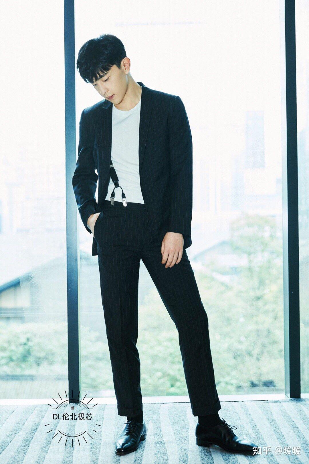 邓伦风教科书式的搭配你get到了吗