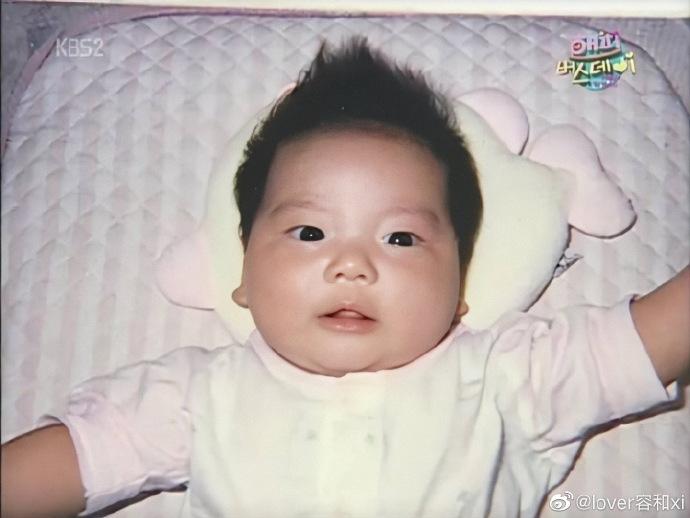 郑容和时单时双的眼皮