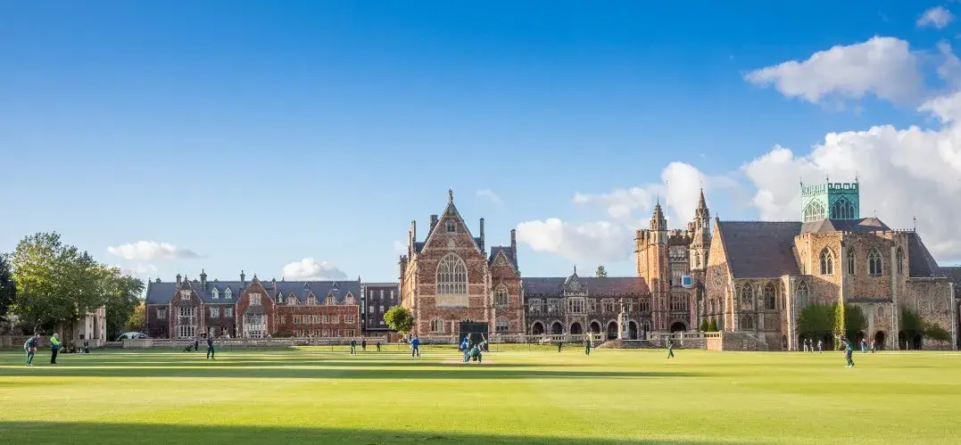 英国顶尖私校cliftoncollege