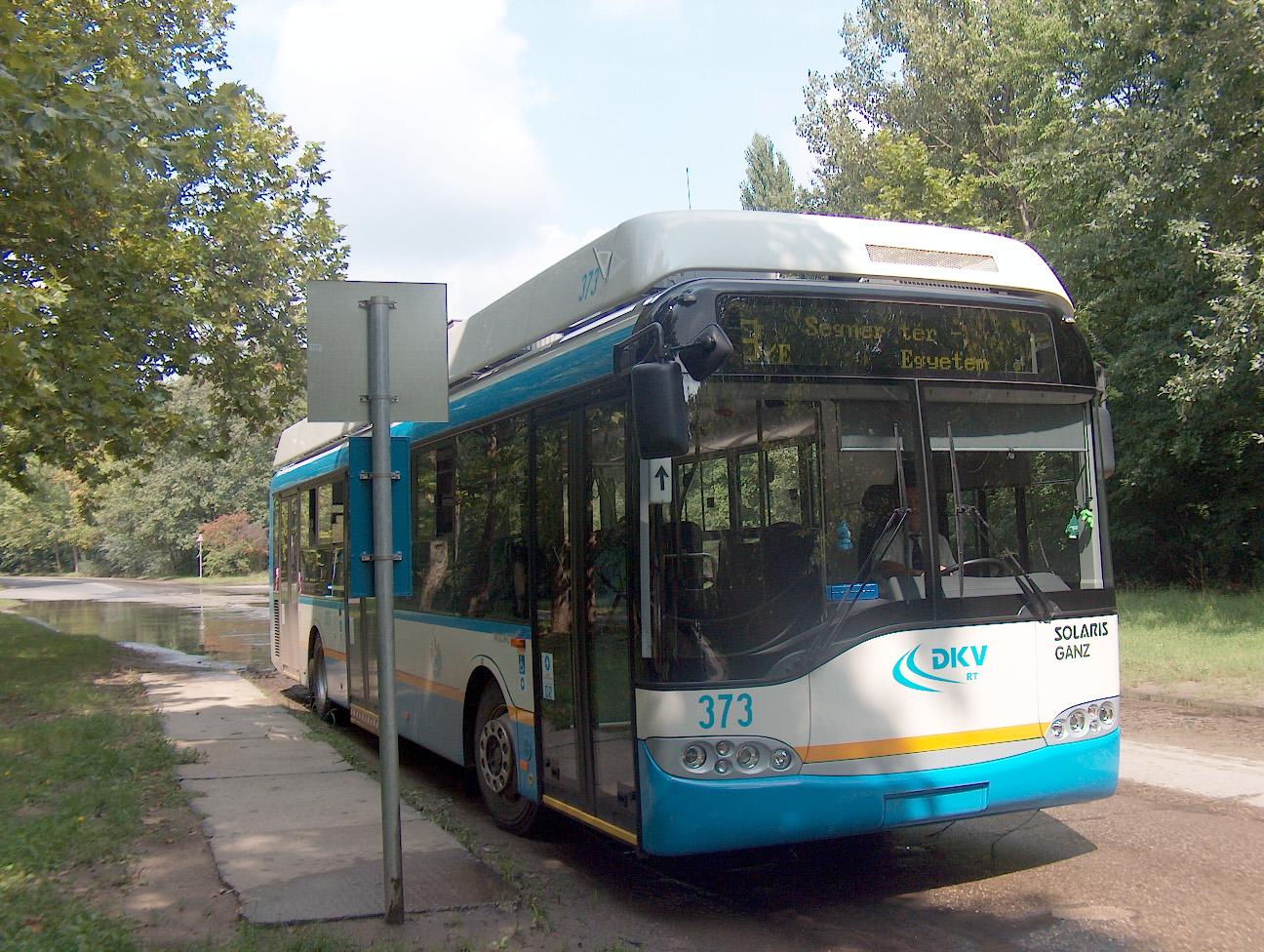 无轨电车trolleybus第三部分制造转向低地板设计双层使用和保存图集辽