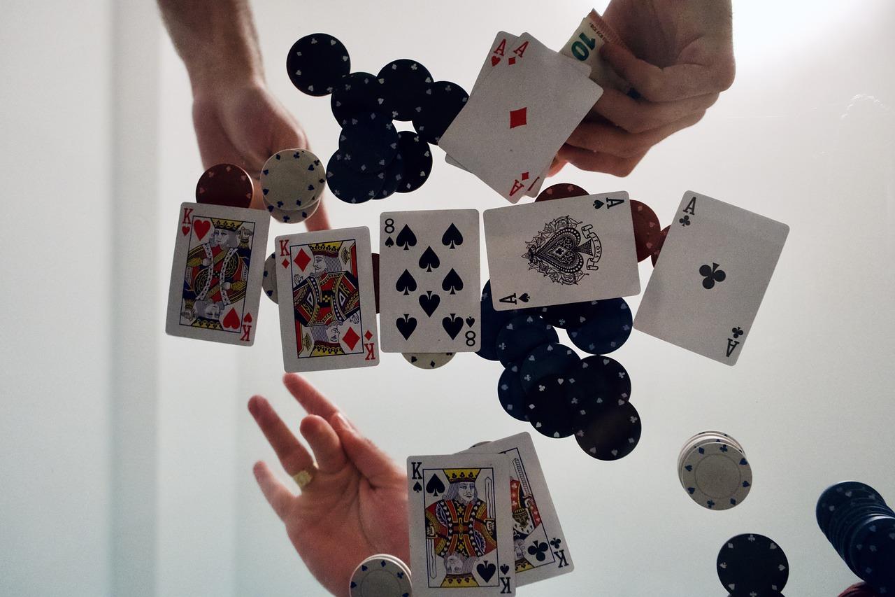 赌博网站“商务”推广业务获取赌博流水返佣，行为如何定性？ - 知乎