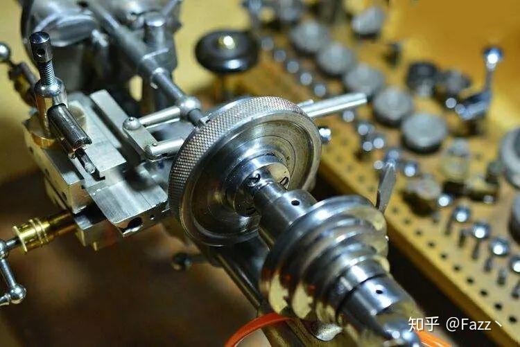 日本著名的机床品牌有:马扎克,天田,大隈,森精机,牧野,三菱等,日本的