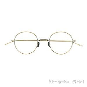 三年a班里，菅田将晖的眼镜是什么牌子的？