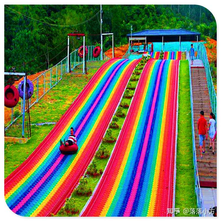 大型户外无动力设备供应网红七彩滑道景区彩虹滑道规划
