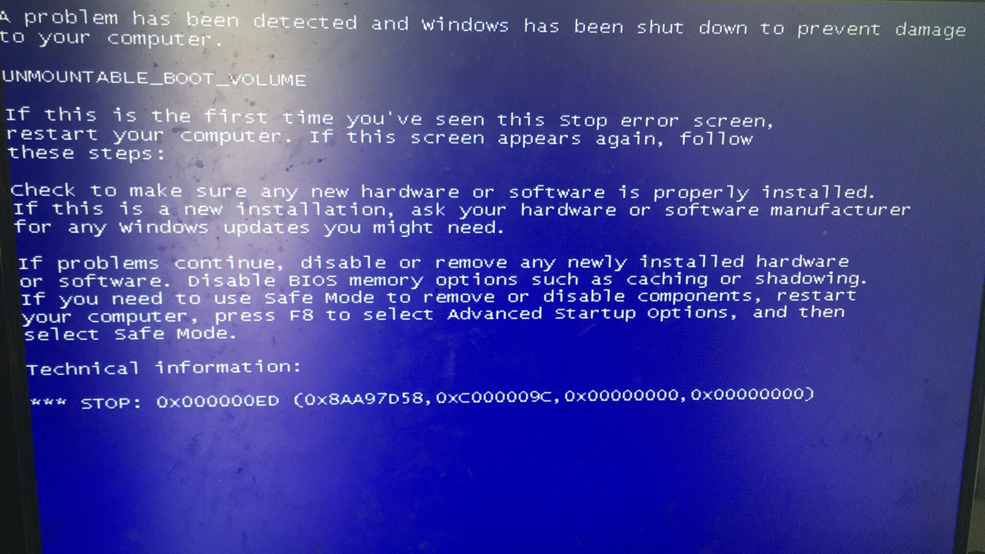 包含无法进入安全模式,蓝屏错误代码为0x000000ed的词条