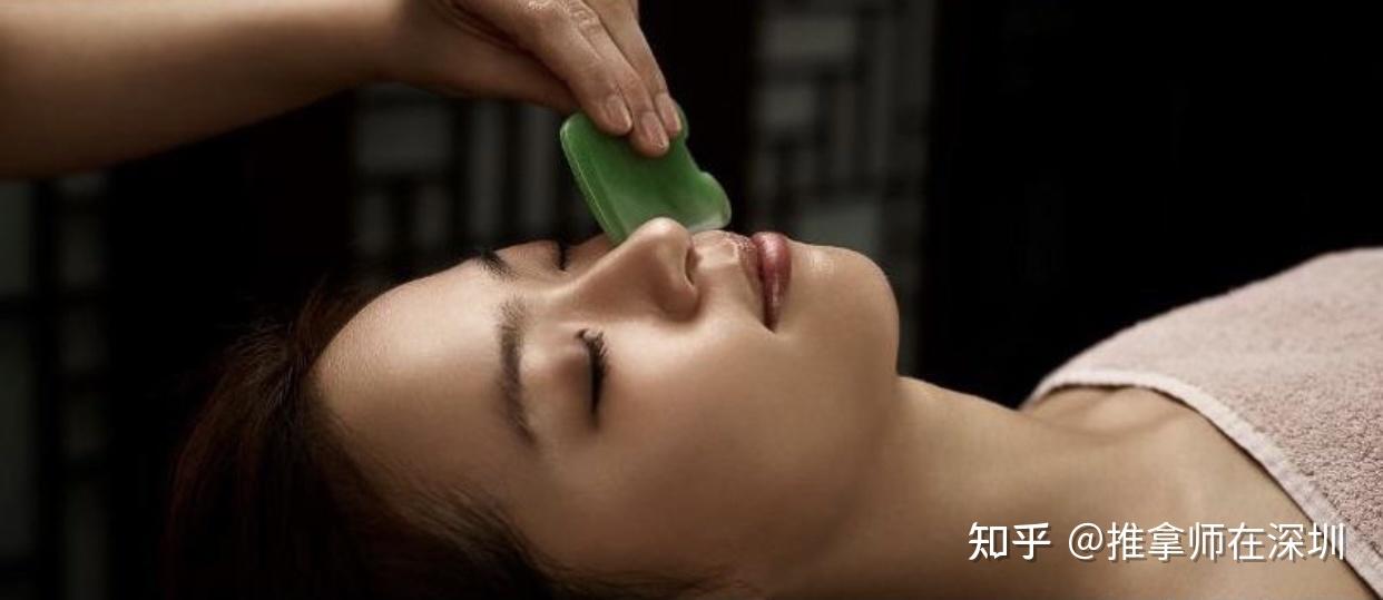 推拿中揉肚子的好处,推拿师在深圳