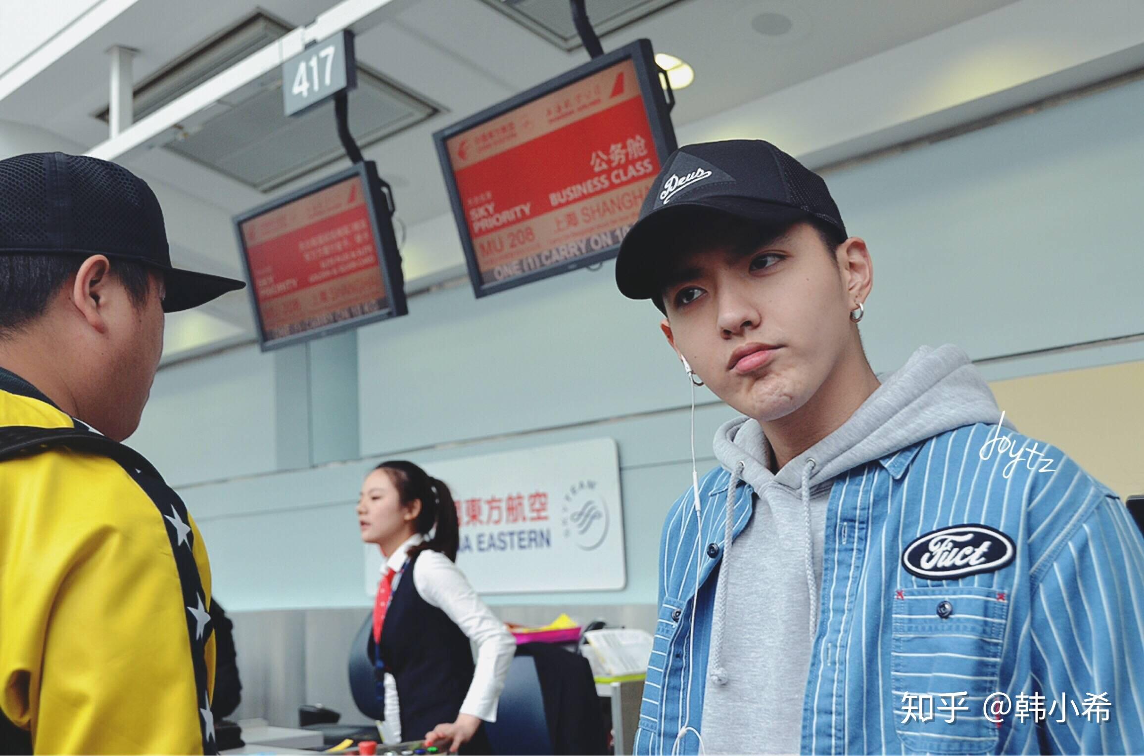 有哪些惊艳到你的明星接机图