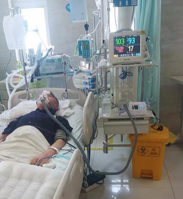 有创呼吸机就是icu里用的那种急危重症患者抢救设备,而无创呼吸机则