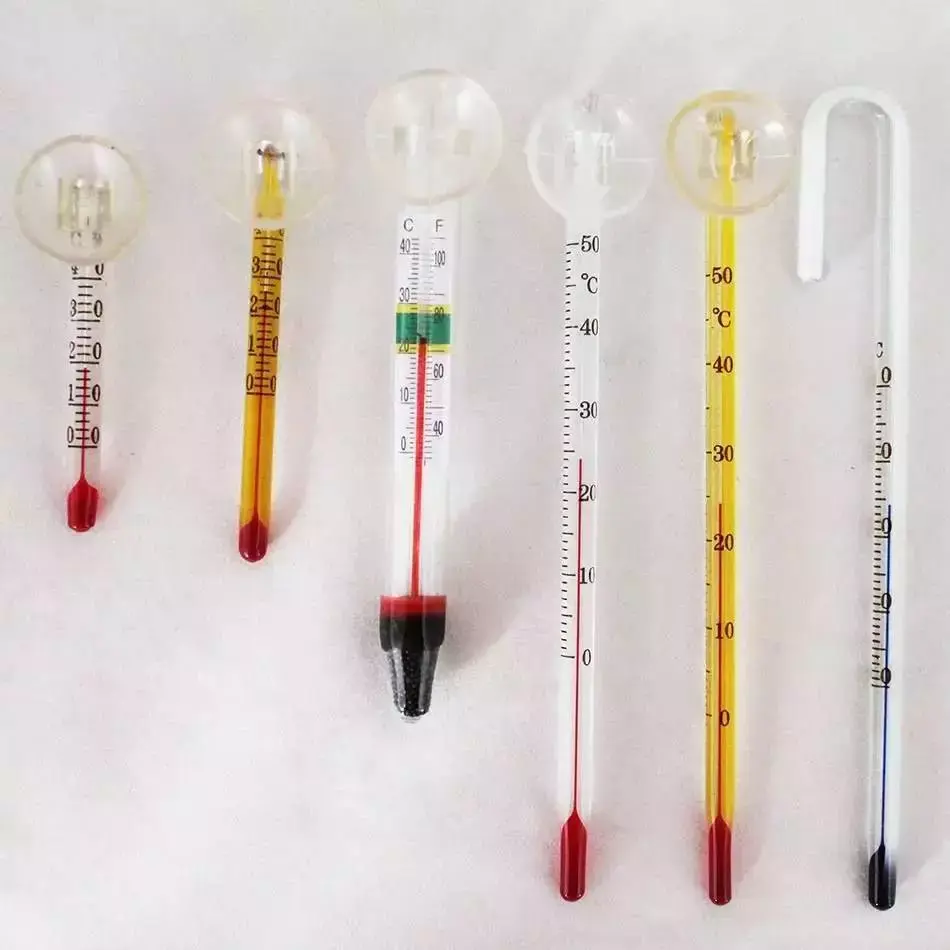 同,所以我们常见的玻璃管温度计主要有:水银温度计,红钢笔水温度计等