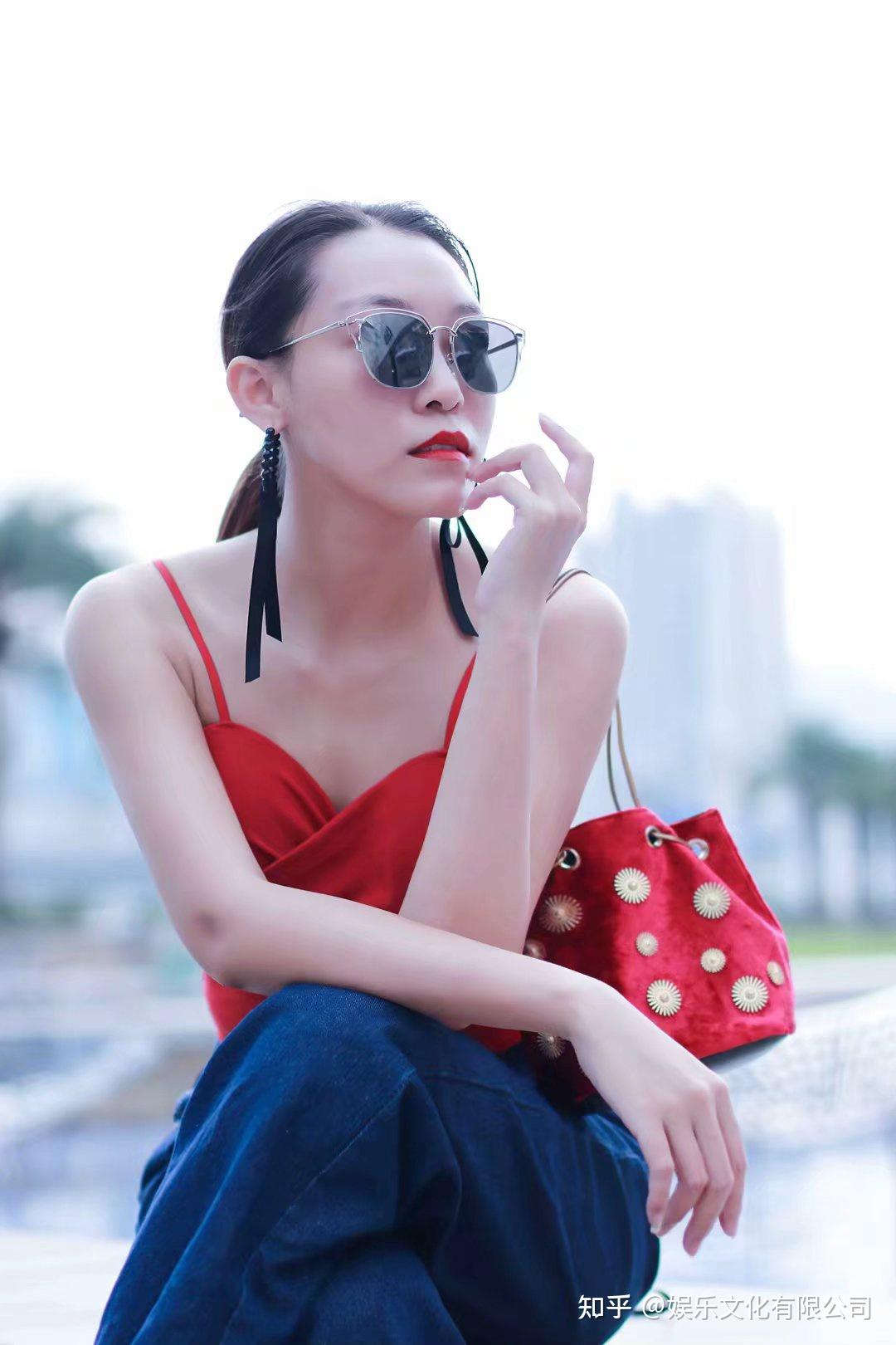 教科书上“温良恭俭让”的代表人物，心地善良的她叫杨芳芳 知乎