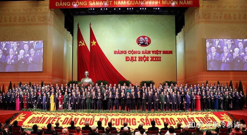 我们有五年计划,他们也有五年计划.我们搞改革开放,他们就搞革新开放.