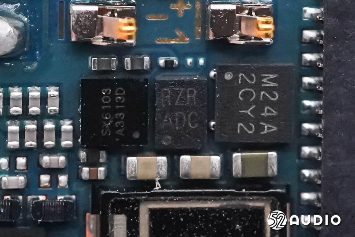 小米手环8迪士尼100周年限定款拆解支持跑步豆模式体感互动拳击