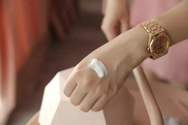 欧莱雅活性健康化妆_聚美优品化妆品是正品吗_健康化妆品图片