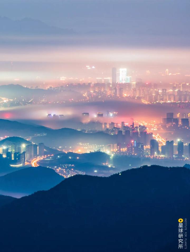中国不同城市的夜景都有哪些特色？