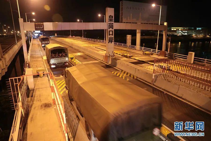 香港特区立法会通过皇岗口岸一地两检后续工作议案