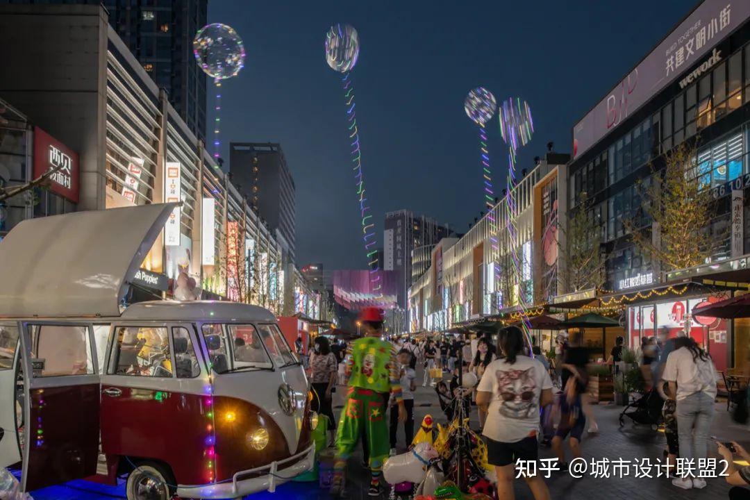 城市更新:景观重塑 旧城复苏 | 四个街道改造案例 - 知乎