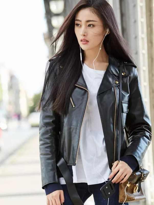 张天爱这件显腿长又妩媚的皮衣你还不学着穿搭等过光棍节吗