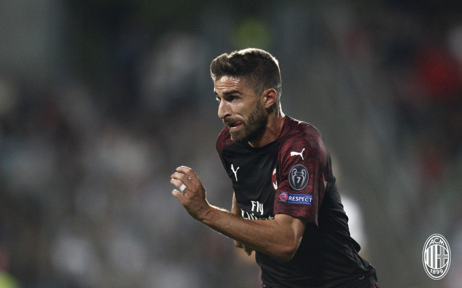 伊瓜因破门米兰10客场小胜迪德朗日