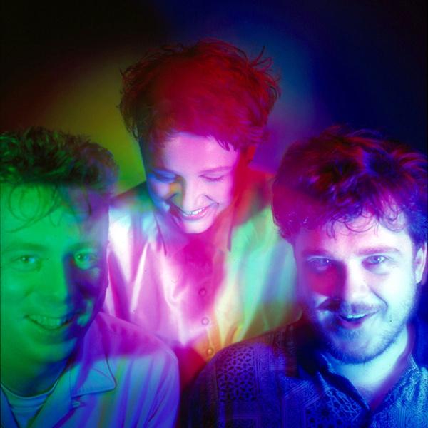 独立还是流行谈王菲与极地双子星