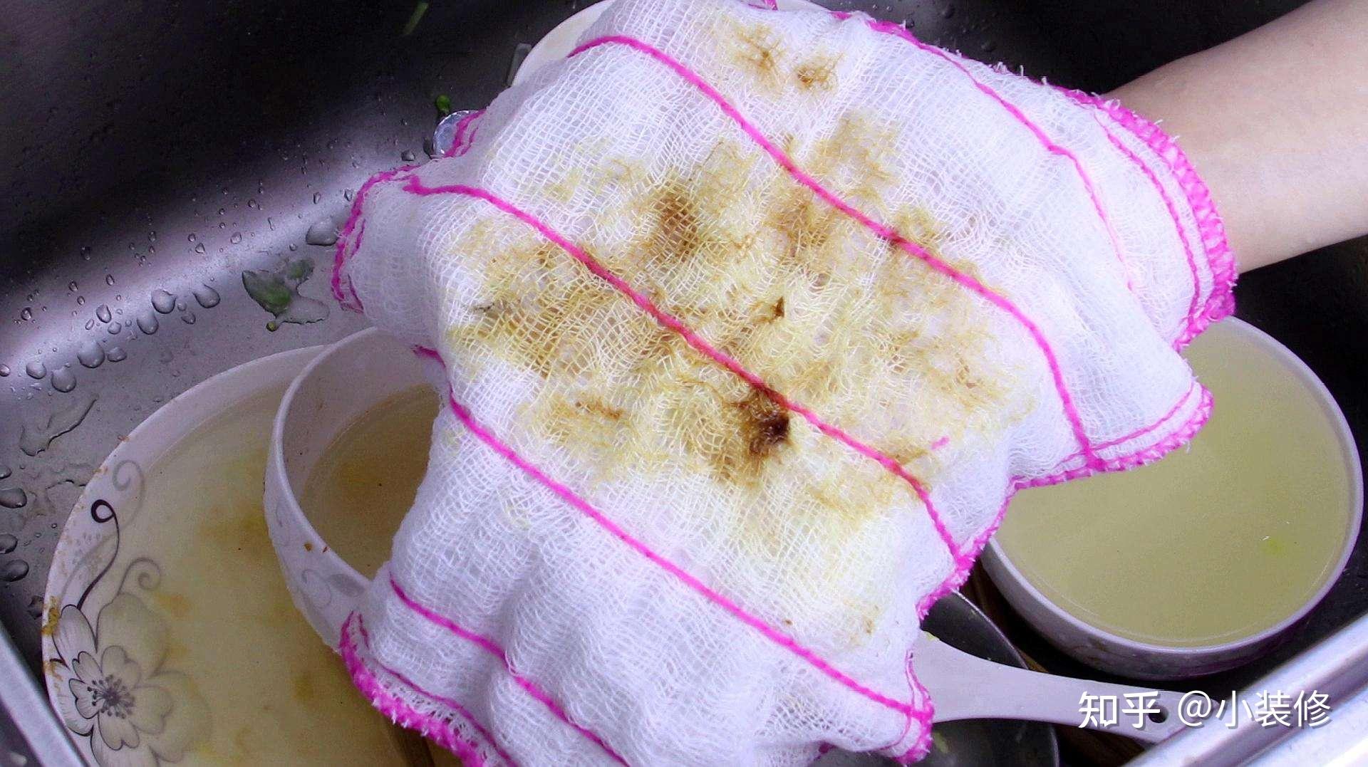 但是许多人家里的抹布,真的是用了又用,上面又黑又脏,到处都是细菌