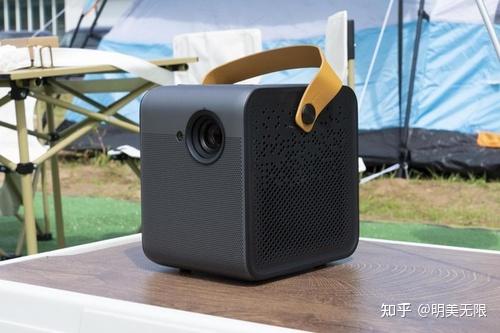 企业峰米科技旗下主打的便携式智能投影仪,峰米投影仪smart从问世之初