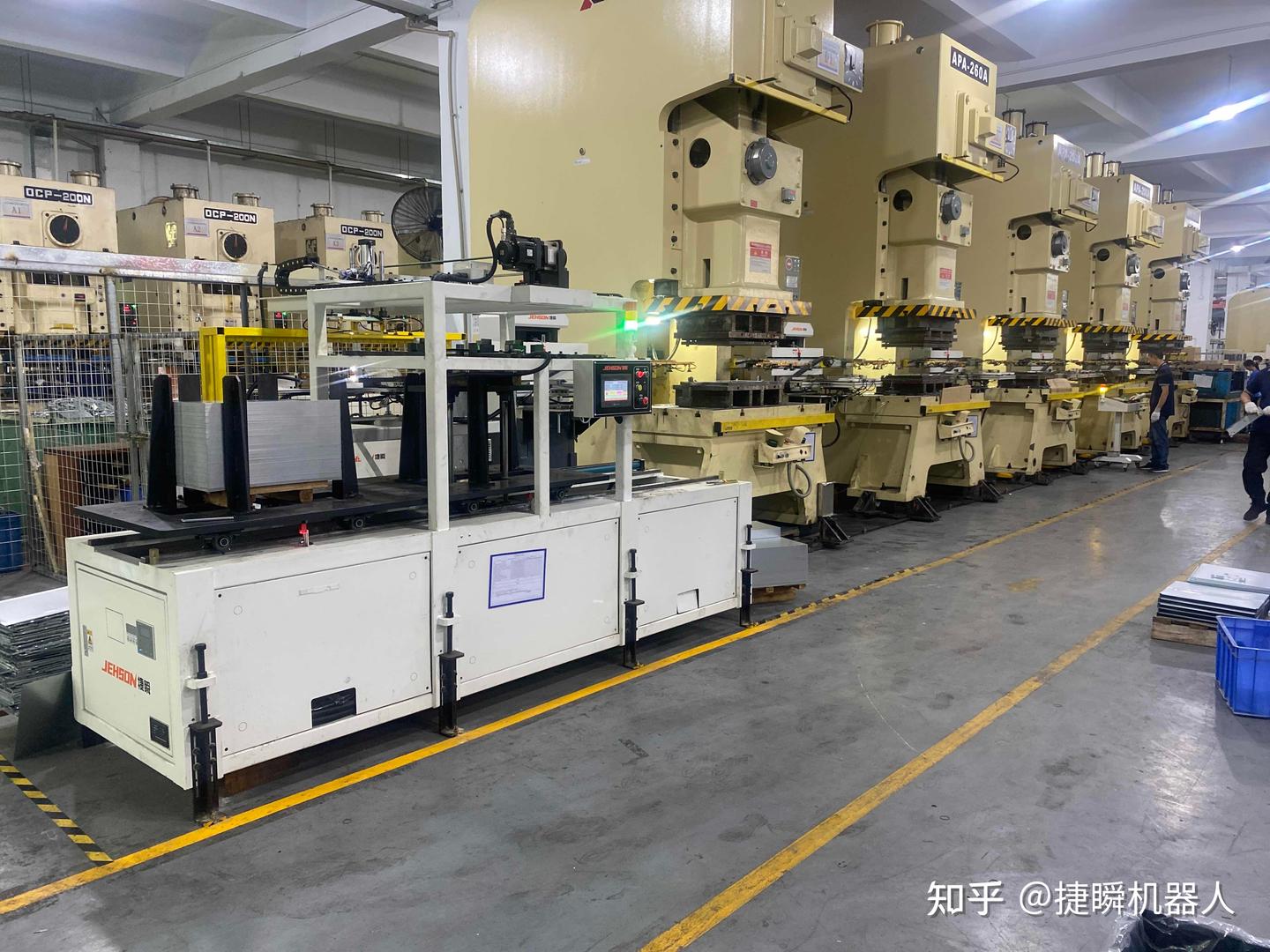 2026家电工厂转型升级思考：人工冲压是否还有必要？自动化产线深度对比