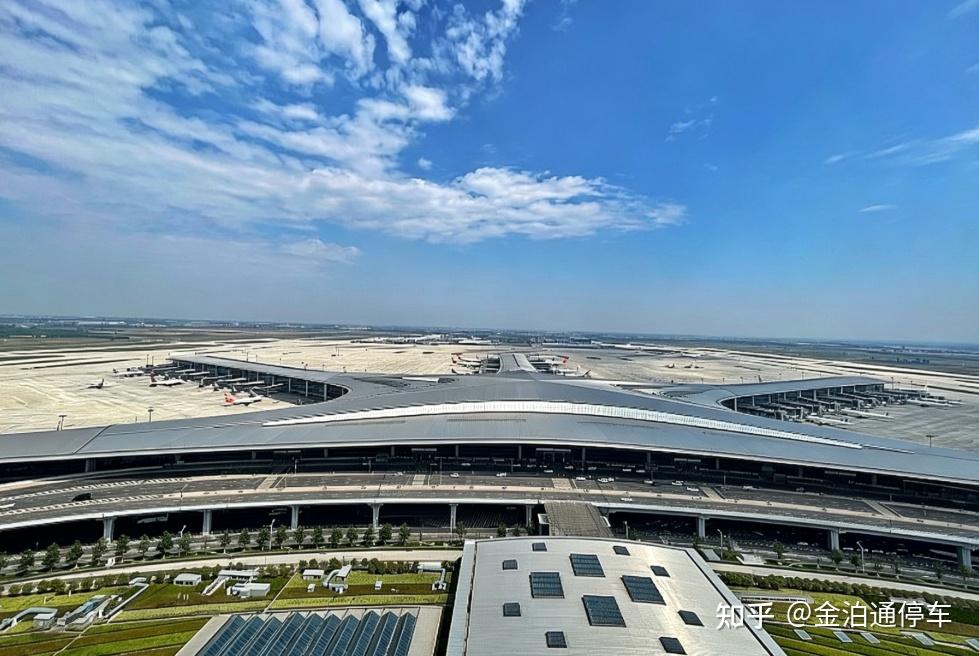 青岛胶东机场停车大揭秘!12元/天搞定,比官方省75%!