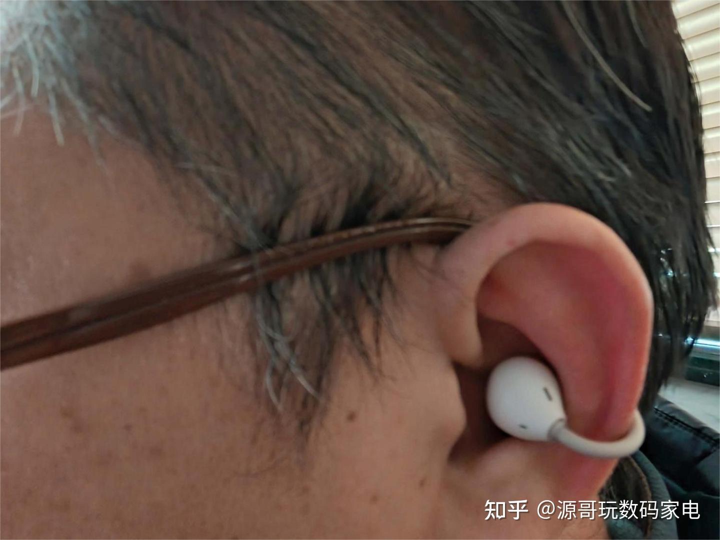 运动党再也不用捡耳机!iKF Air Clip耳夹式蓝牙耳机实测:跳绳20分钟没掉、暴雨淋过没坏,200元档闭眼冲?