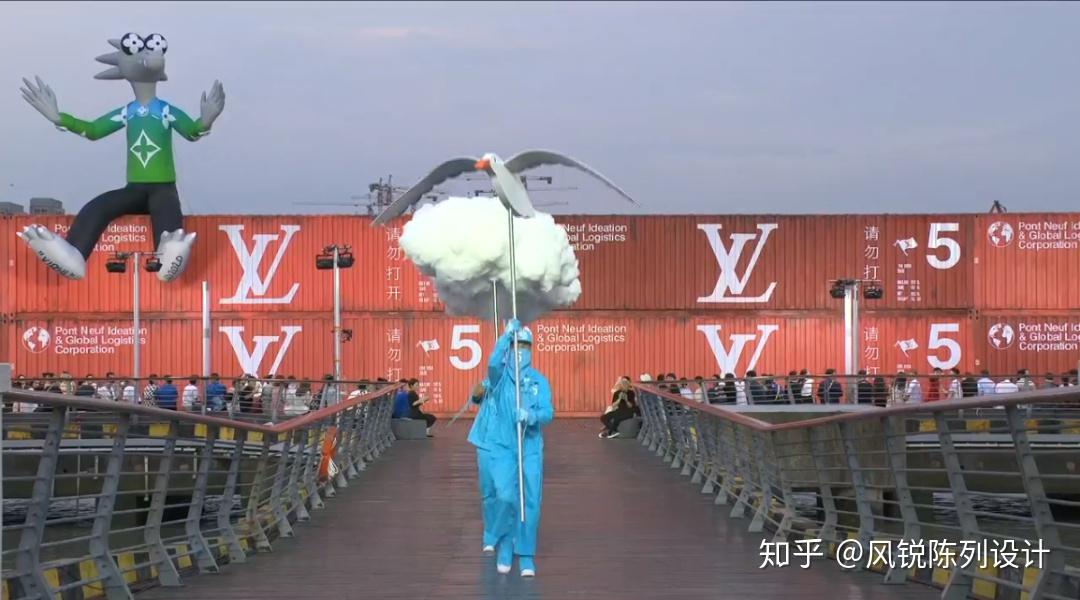 LV2021上海大秀图片