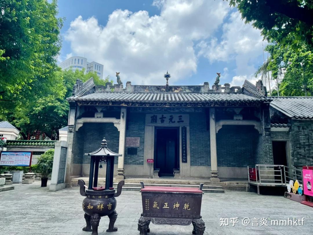 快200年过去了,仍有古炮陈列于广州三元里抗英纪念馆里,纪念这不屈不