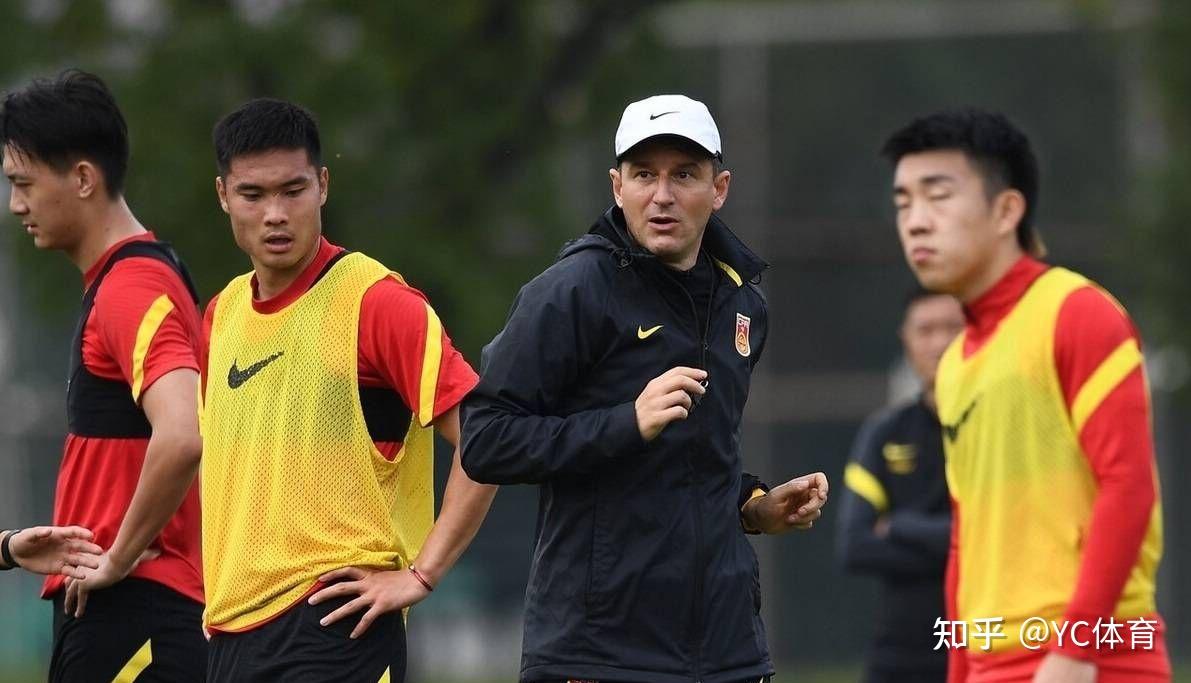 2021赛季他完成了95次扑救蝉联中超第一,甚至领先第二名侯森25次之多