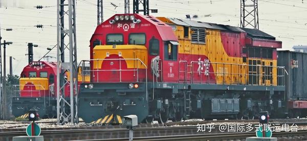 和谐5b型内燃机车