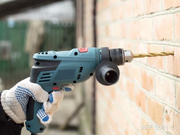 怎样选择家用电钻自学打膨胀螺丝