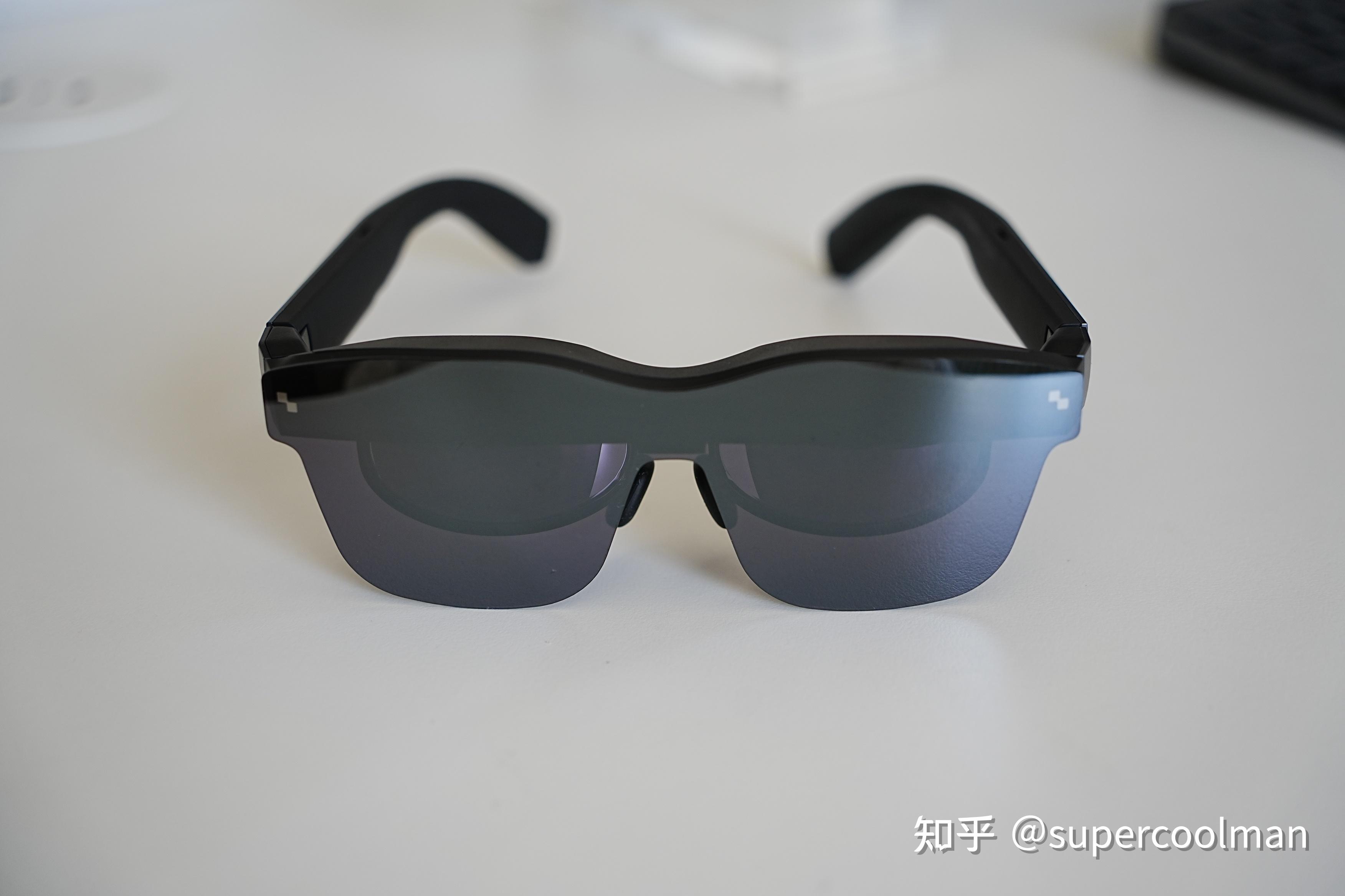 巨幕玩游戏也能兼具便携续航雷鸟air2joydock组合套装使用体验分享