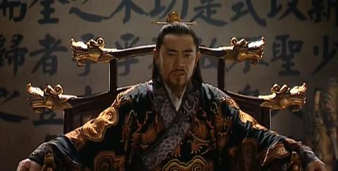 王大花: 第一名当属陈宝国在《大明王朝1566》饰演的嘉靖帝 他权谋