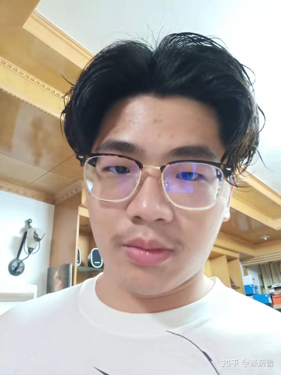 男生长得丑还留长发是什么体验?