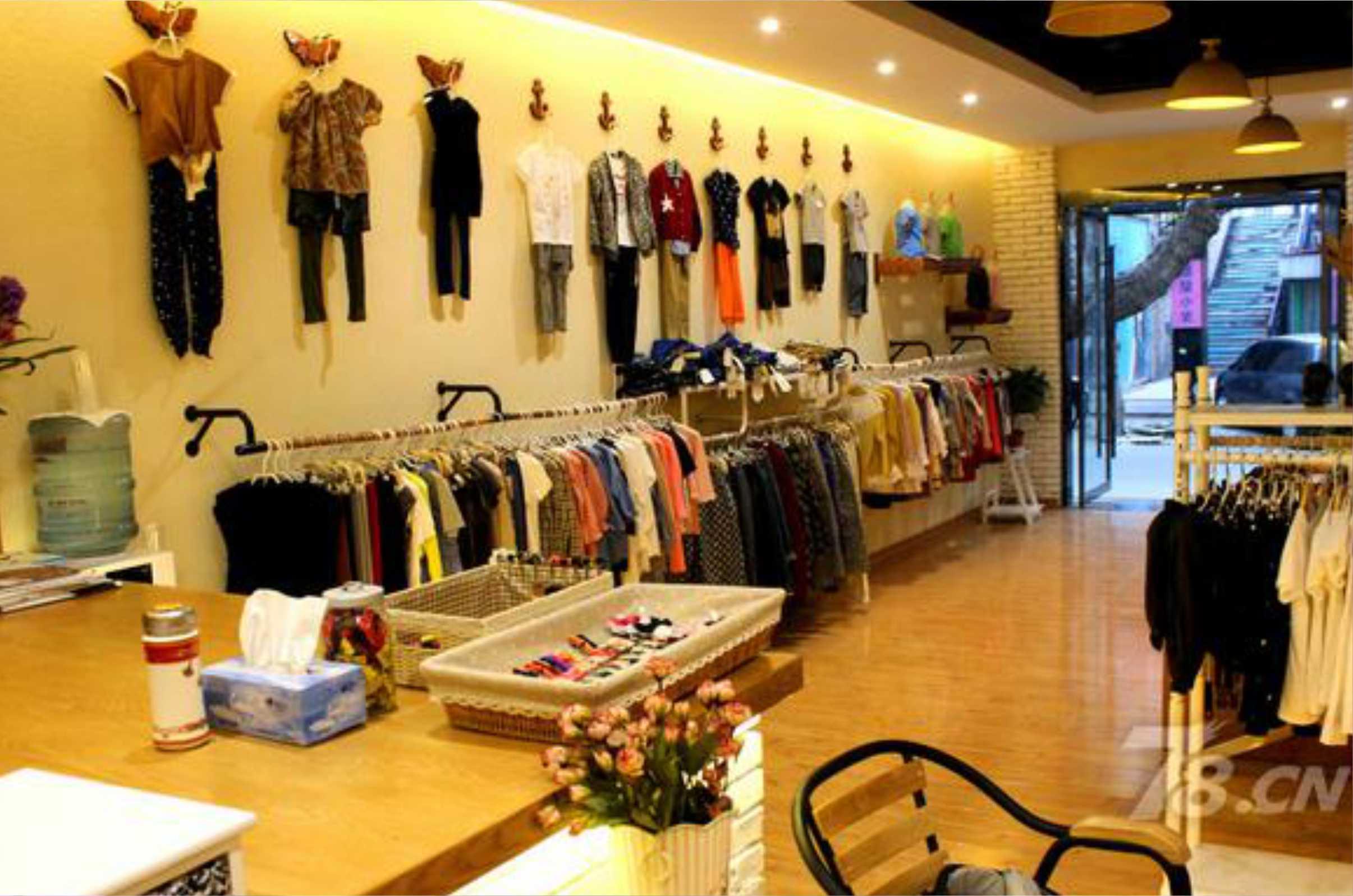 小服装店的逆袭被电商拖垮的服装店成功跨界转型