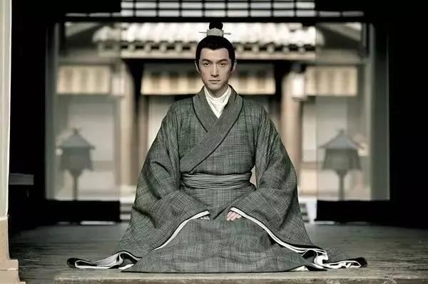 中国古人为何席地跪坐?兼谈半地穴式住宅(上)