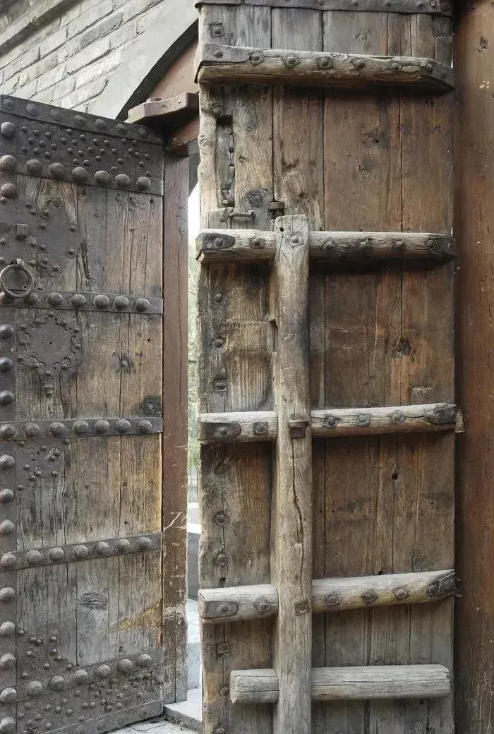 古建门上的门环与门钉，藏着多少你不知道的讲究？ - 知乎