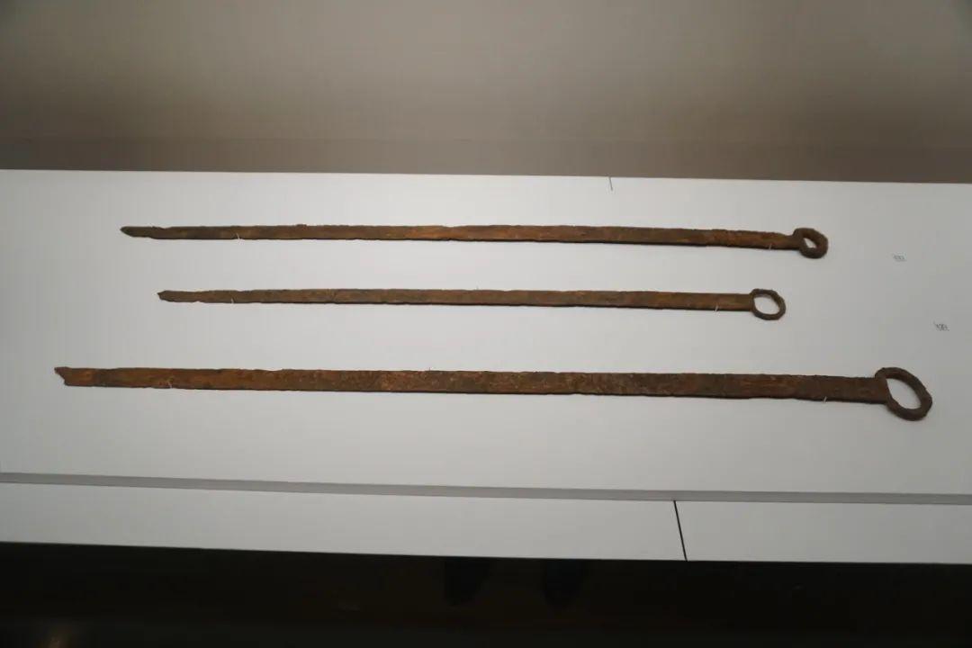 错金铭文环首刀,鄂州市博物馆,鄂钢综合原料m1出土.