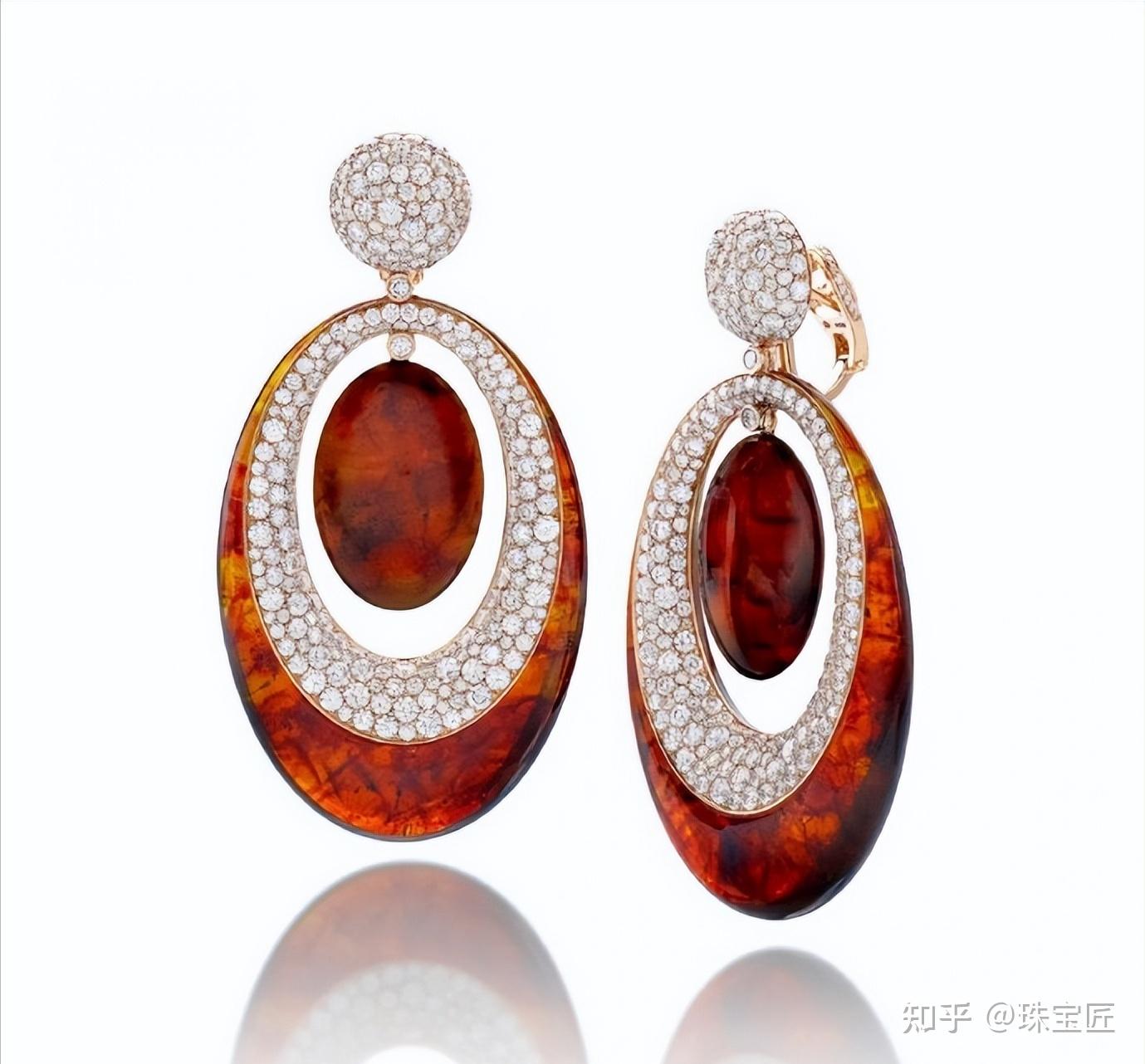 16亿浏览量爆火出圈时尚圈新顶流优雅高级的美拉德风珠宝真的美美美美