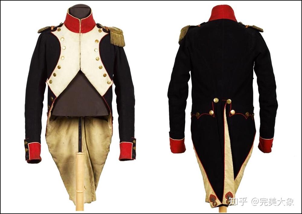 拿破仑穿的三种衣服 